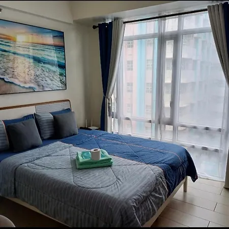 Pasay Staycation With Parking Space In 150 Newport Boulevard Near Resort World & Naia T3